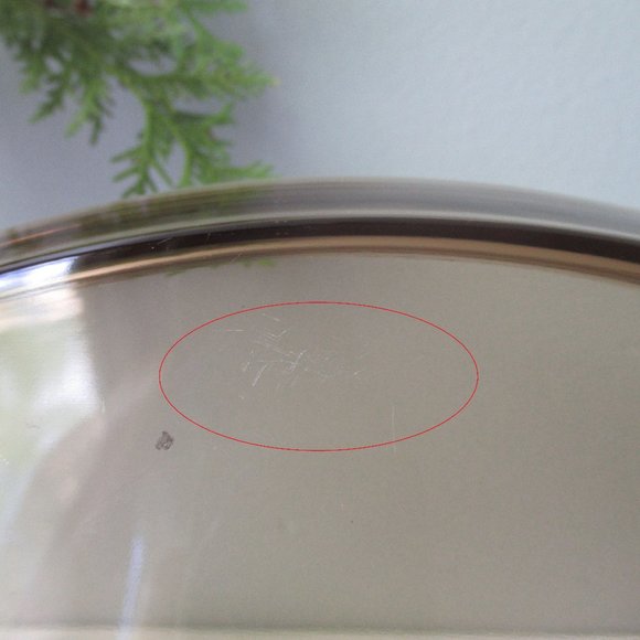 Oval Casserole Dish Brown Vine with Smoky Brown Glass Lid by Pyrex, England - Picture 15 of 16